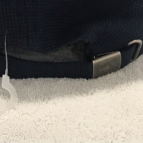 Columbia Sportswear - NFL on CBS Football Adjustable Cap - Picture 10 of 14